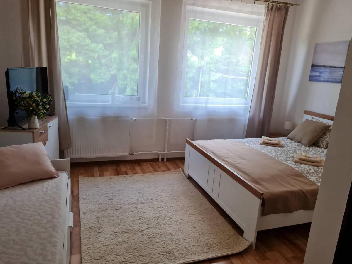 Banská Štiavnica Villa Paradajs - Ubytovanie Pri Jazere מראה חיצוני תמונה