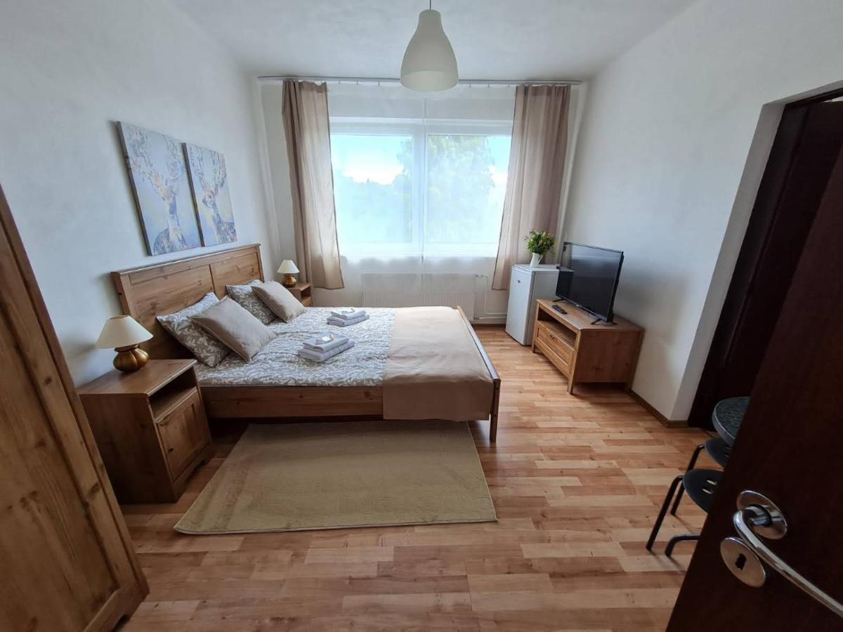Banská Štiavnica Villa Paradajs - Ubytovanie Pri Jazere מראה חיצוני תמונה